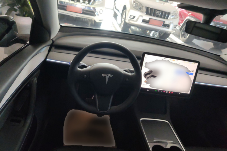 特斯拉 Model Y 2023款 长续航全轮驱动版中控内饰13