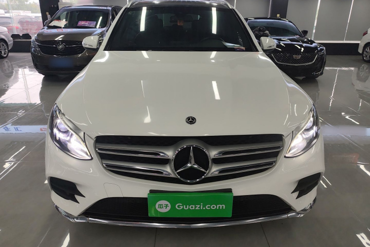 奔驰GLC 2017款 GLC 260 4MATIC 动感型车身外观2