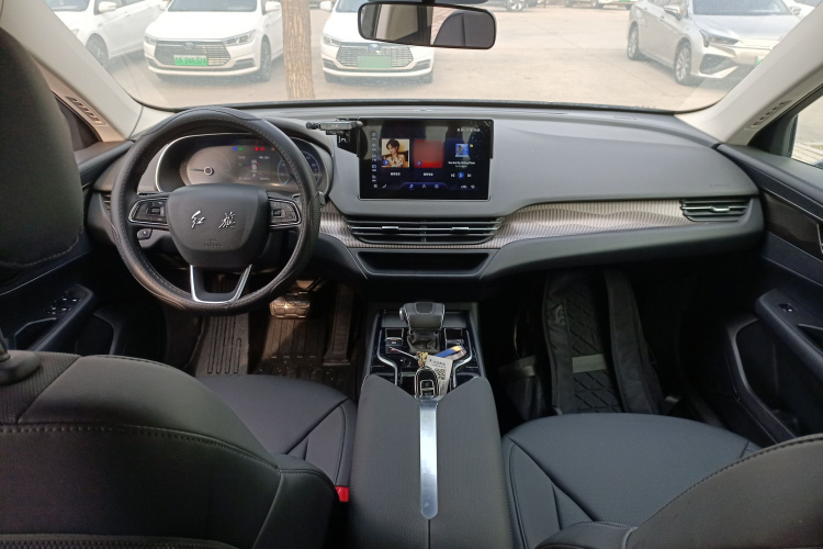 红旗E-QM5 2023款 改款 基础出行版中控内饰7002