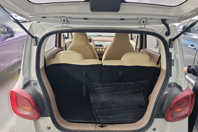 五菱汽车 宏光MINIEV 2025款 四门版 进阶款中控内饰23