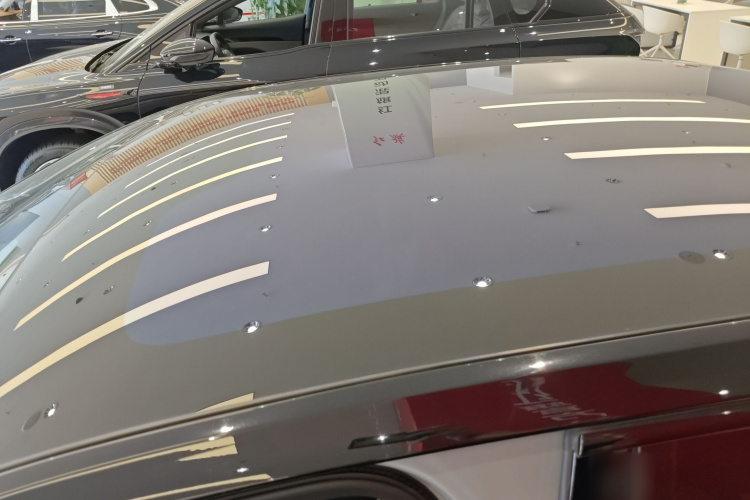 红旗EH7 2024款 760 Pro+ 四驱版局部细节57