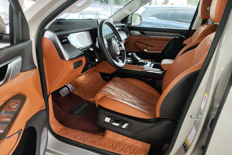 坦克500 2022款 3.0T 运动版 造境型 5座中控内饰7003