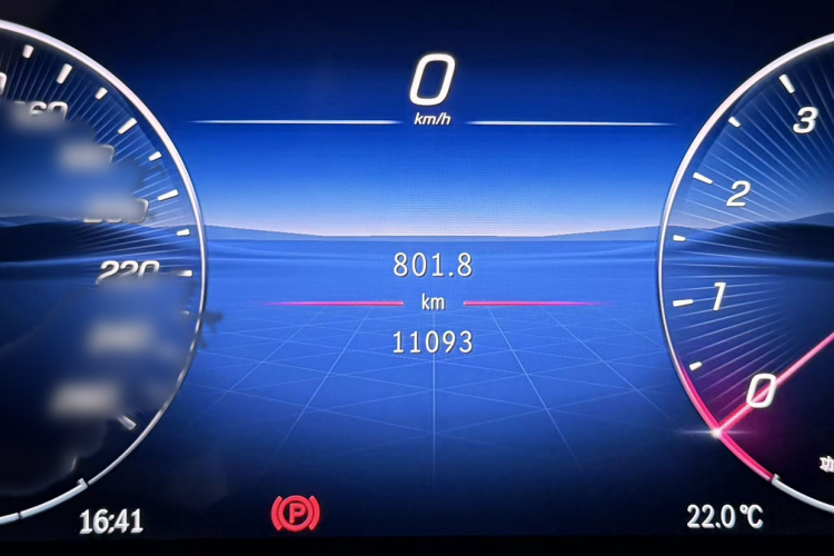 奔驰C级 2025款 C 260 L 皓夜运动版局部细节14