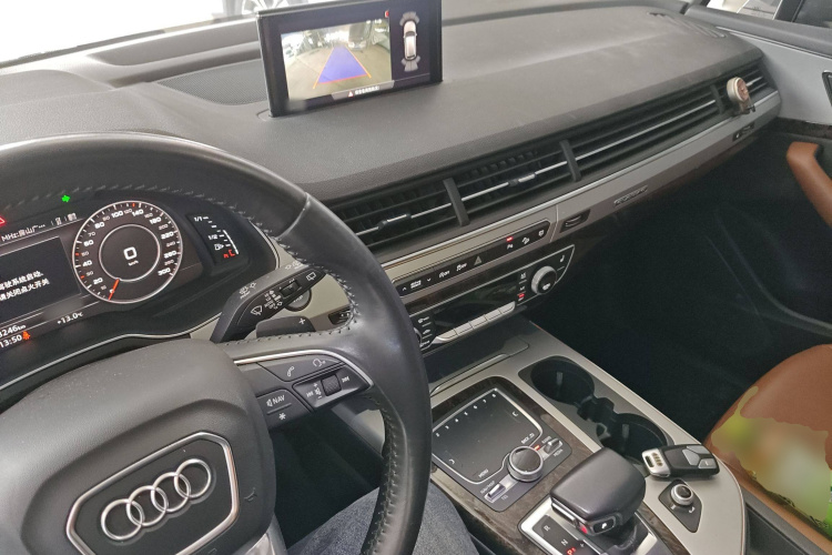 奥迪Q7 2019款 55 TFSI 技术型中控内饰7002