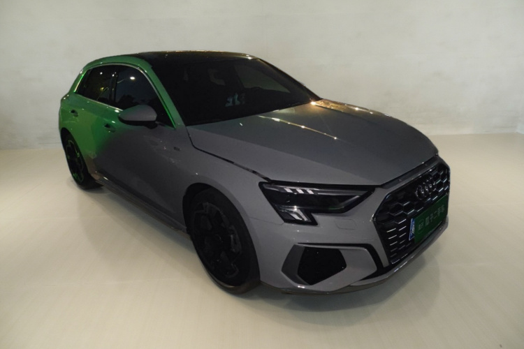 奥迪A3 2022款 Sportback 35 TFSI RS套件燃速型车身外观3