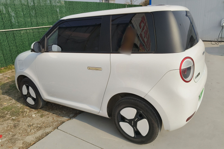 长安启源 长安Lumin 2022款 155km 清甜款车身外观4