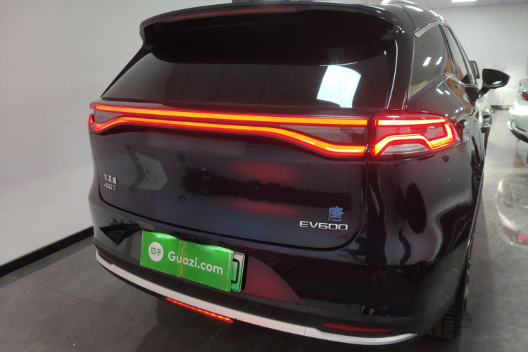 比亚迪 唐新能源 2019款 EV600D 四驱智联创世版车身外观6