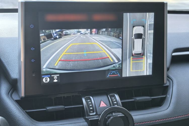 丰田 RAV4荣放双擎E+ 2021款 2.5L 两驱精英Pro中控内饰7001