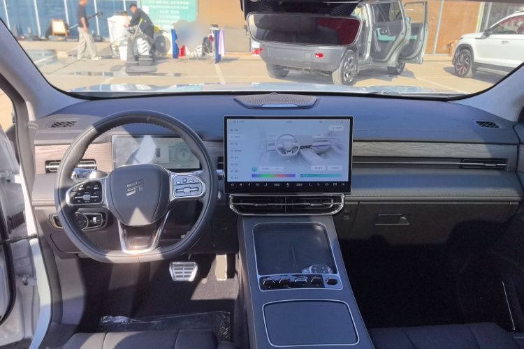 捷途山海L9 2025款 1.5TD 2DHT 旗舰版 6座中控内饰12