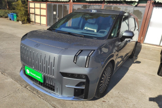 极氪009 2024款 七座过道版 108kWh