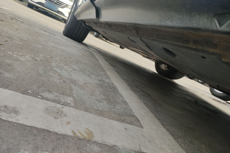 奥迪Q6 2023款 45 TFSI quattro 齐云型 飞骑套装局部细节9002