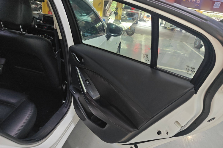 马自达 阿特兹 2017款 2.5L 蓝天运动版中控内饰7006