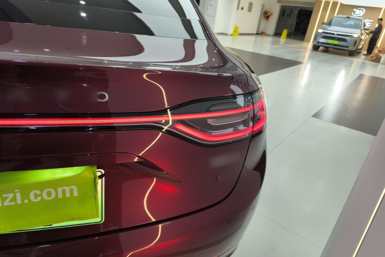 鸿蒙智行 享界S9 2024款 纯电 Ultra 四驱旗舰版车身外观9