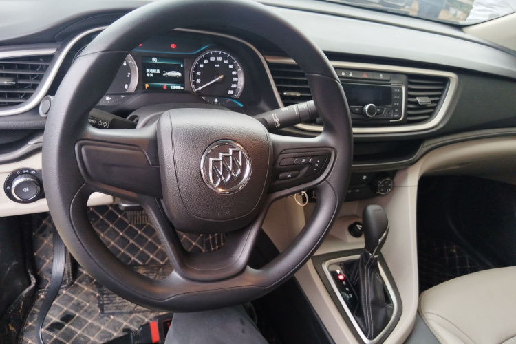 别克 英朗 2017款 18T 双离合精英型中控内饰12