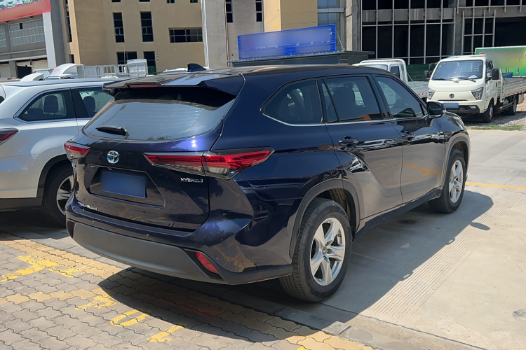 丰田 汉兰达 2022款 双擎 2.5L 两驱精英版 5座车身外观6003