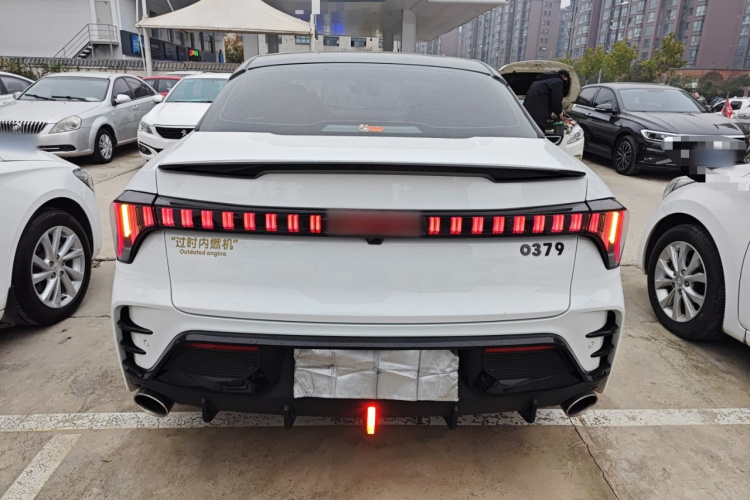 领克03 2023款 1.5TD DCT劲Plus车身外观6