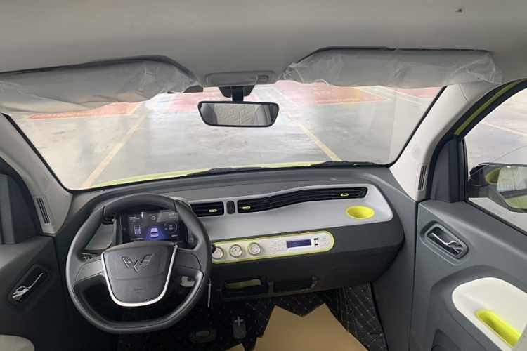 五菱汽车 宏光MINIEV 2022款 马卡龙缤纷款 三元锂中控内饰7001