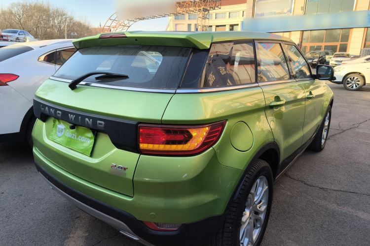 陆风X7 2015款 2.0T 全景尊贵版车身外观7