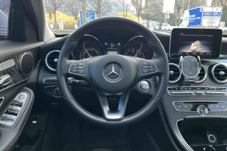 奔驰C级 2017款 改款 C 200 L 运动版中控内饰7002