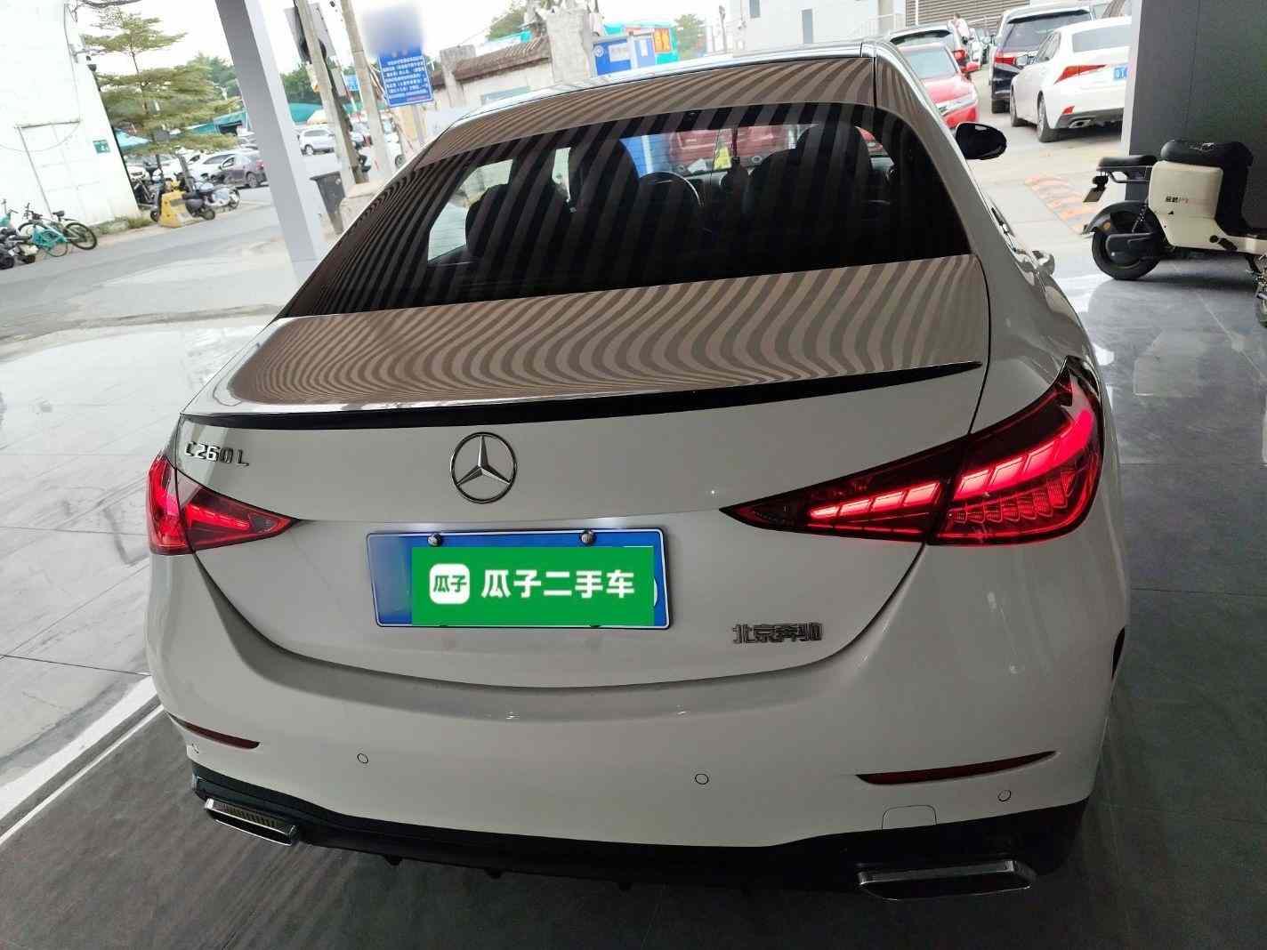 奔驰C级 2025款 C 260 L 皓夜运动版(3)