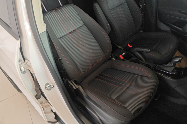 别克 昂科拉 2016款 18T 自动两驱都市领先型局部细节41