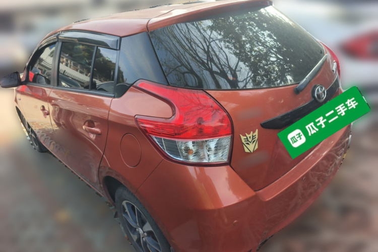丰田 YARiS L 致炫 2015款 1.5G 自动橙色限量版车身外观5