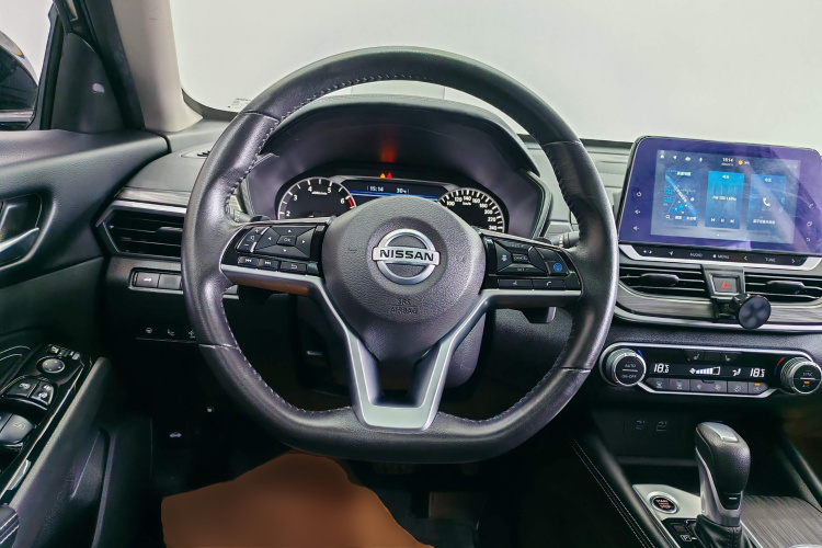 日产 天籁 2021款 2.0T XL Upper AD1 智享领航版中控内饰13