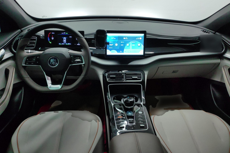 比亚迪 秦PLUS 2023款 冠军版 DM-i 55KM超越型中控内饰12