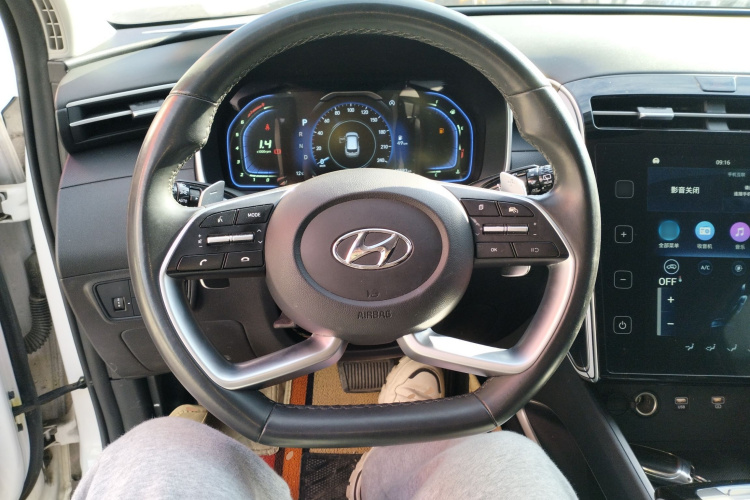 现代 2023款 途胜L 1.5T 自动两驱GLX精英版中控内饰13