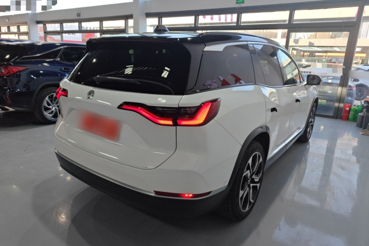 蔚来ES8 2020款 580KM 签名版 六座版车身外观7