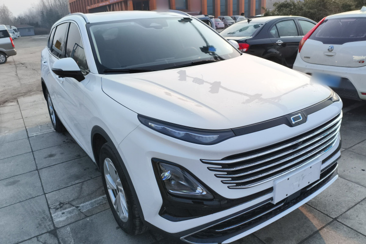 奔腾T90 2023款 1.5T DCT 自动豪华型车身外观3