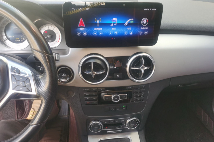 奔驰GLK级 2015款 GLK 260 4MATIC 动感型 极致版局部细节16
