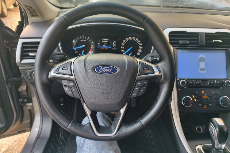 福特 蒙迪欧 2013款 1.5L GTDi180时尚型局部细节13