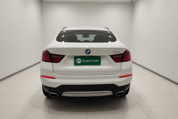 宝马X4 2014款 xDrive20i X设计套装车身外观6