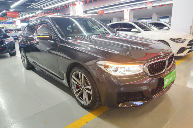 宝马6系GT 2019款 630i M运动套装车身外观6002