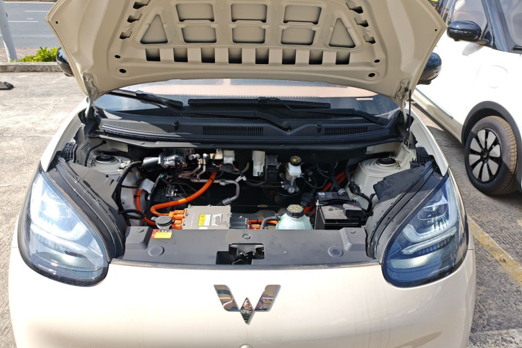 五菱汽车 五菱缤果 2025款 410km 灵犀尊享款机舱底盘24