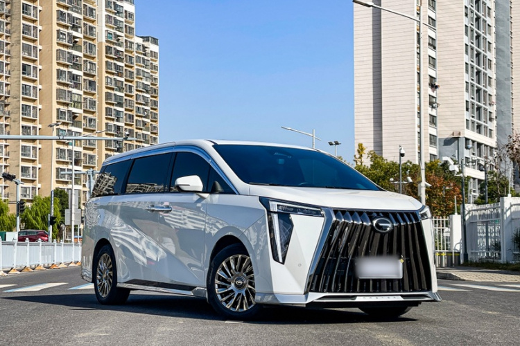 广汽传祺 传祺M8 2023款 宗师系列 400T 旗舰版车身外观6007