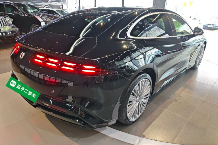 腾势Z9 2024款 1100km 四驱Ultra版车身外观7