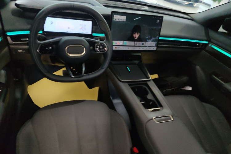 领克07 2024款 EM-P 126长续航 Halo中控内饰12