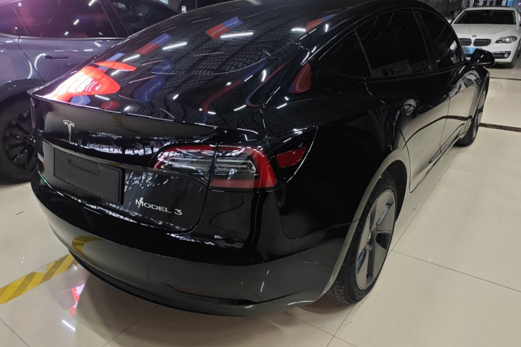 特斯拉 Model 3 2022款 后轮驱动版车身外观6005