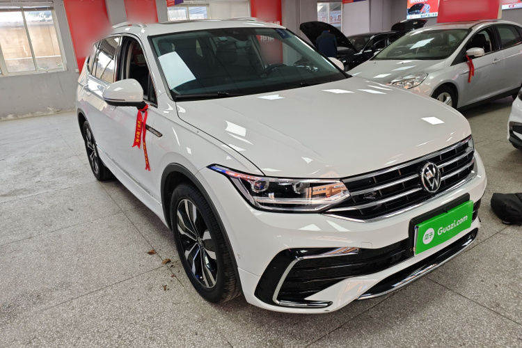 大众 途观L 2023款 330TSI 自动两驱R-Line越享版车身外观3