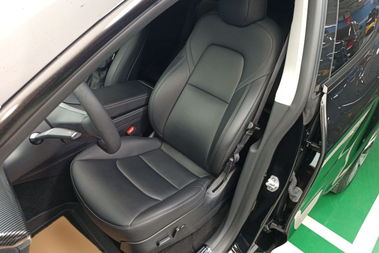 特斯拉 Model Y 2022款 改款 后轮驱动版局部细节19