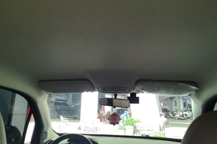 零跑汽车 零跑T03 2022款 皓玉版中控内饰22