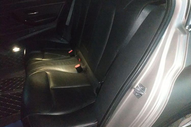 宝马3系 2014款 320Li 豪华设计套装中控内饰7004