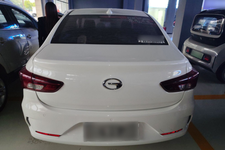 广汽传祺 传祺GA4 2018款 200T 自动豪华版车身外观6004