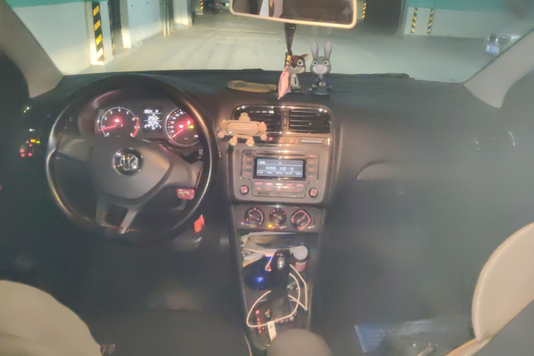 大众 Polo 2014款 1.4L 自动舒适版中控内饰7002