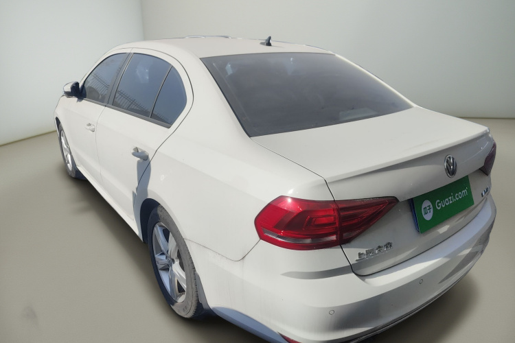 大众 朗逸 2017款 1.6L 自动风尚版车身外观5