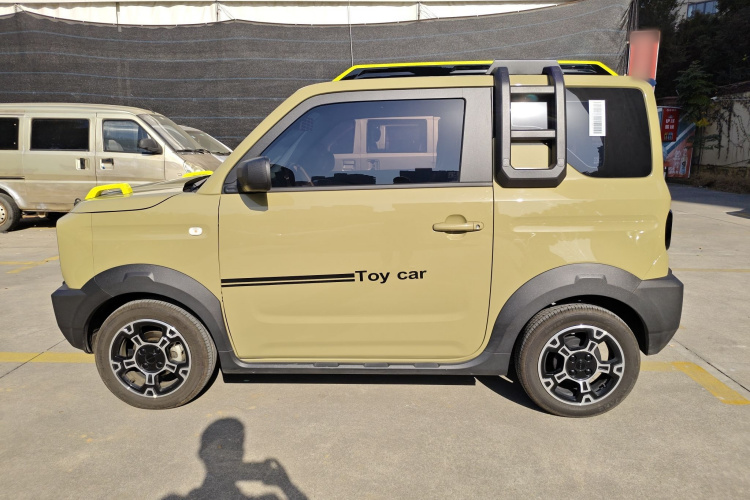 吉利银河 2025款 210km 熊猫骑士车身外观4