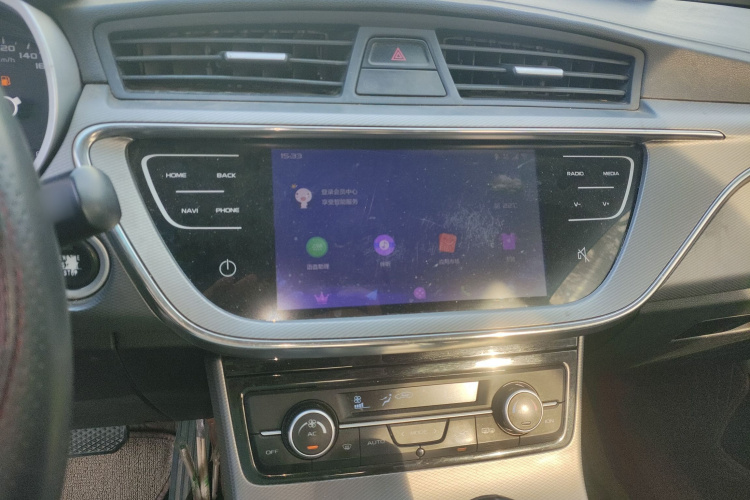 吉利汽车 帝豪GL 2018款 1.8L DCT精英智联型局部细节16