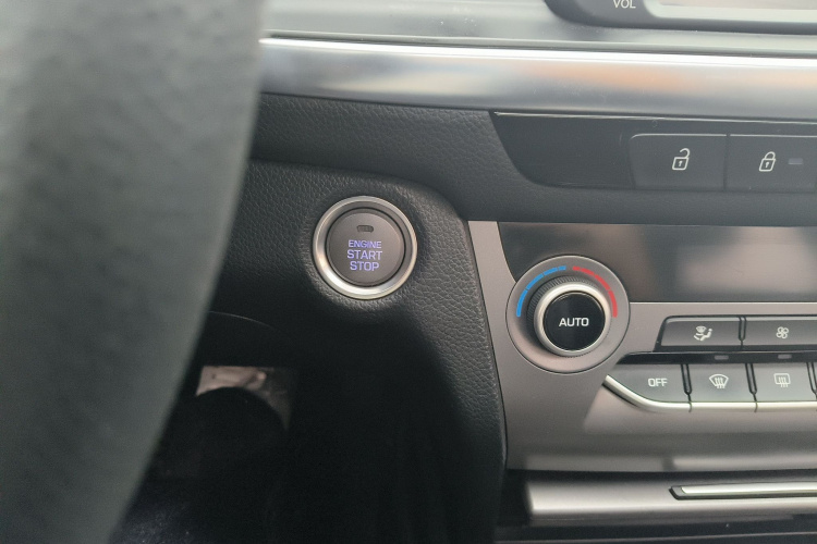 现代 名图 2017款 1.8L 自动智能型GLS 国V局部细节9003